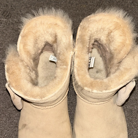 Ugg Classic Mini Two Tone Bow Suede Boots 9 US - Picture 5 of 10